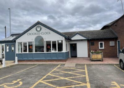 paint and decor services 35